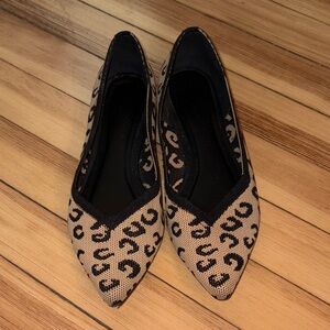 Leopard Print Pointed Toe Knit Flats